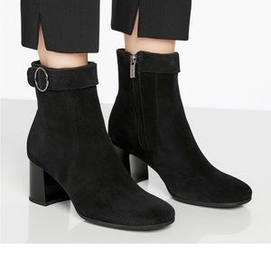 LA CANADIENNE black waterproof leather heeled ankle boots 8M Excellent cond